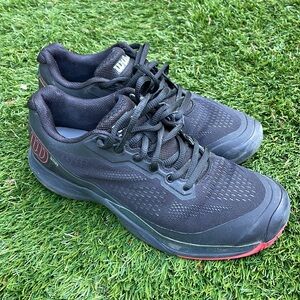 Wilson men’s Rush Pro tennis/pickleball shoe